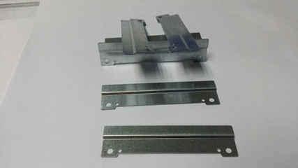 定制显示器专用非标冲压件 屏压片的价格、厂家及产品详情